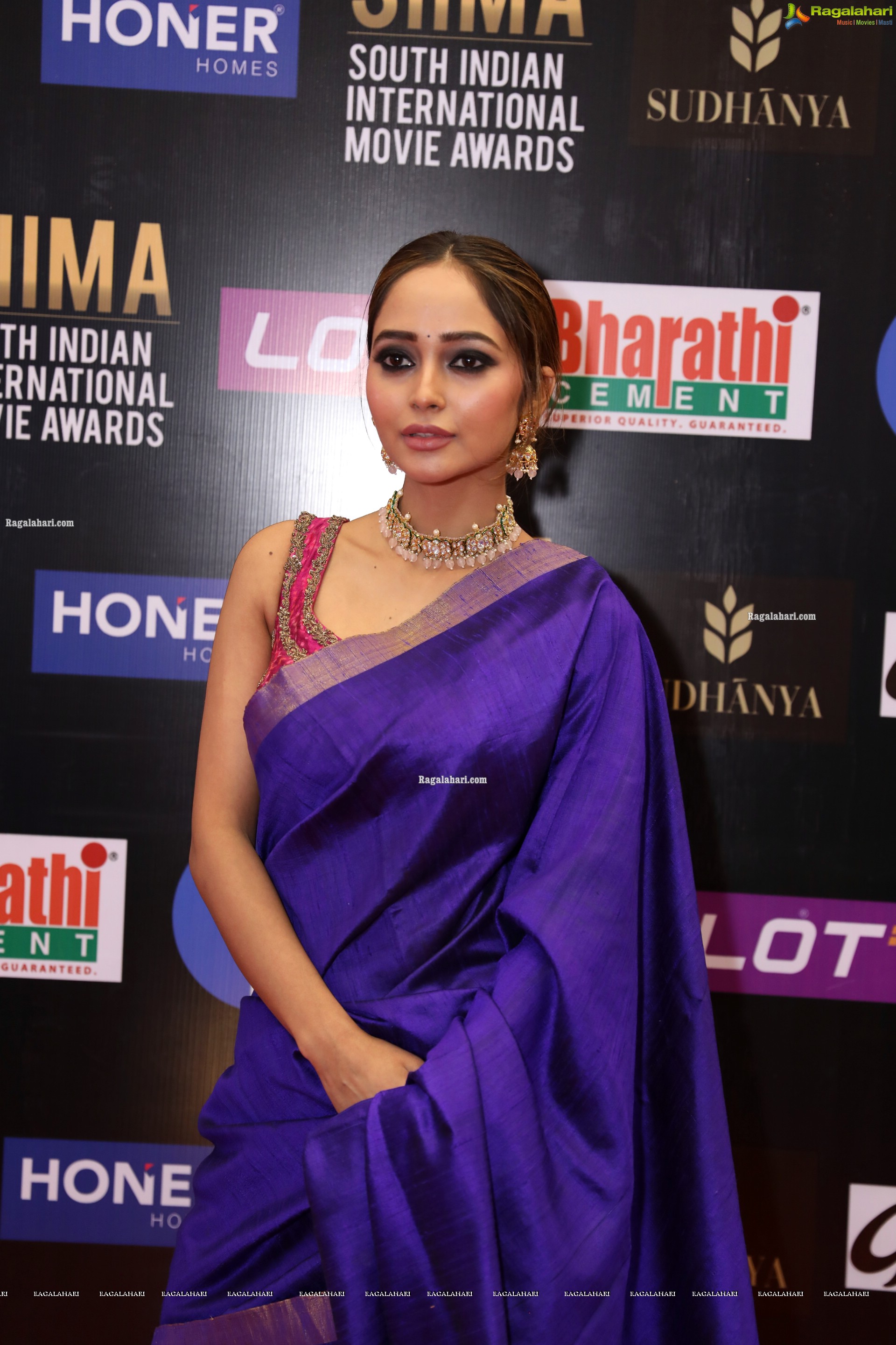 Akriti Singh at SIIMA Awards 2021 Day 2, HD Photo Gallery