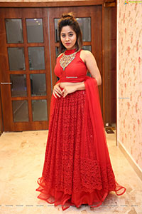 Ananya Tanu Poses With Gold Jewellery