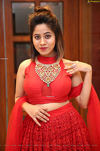 Ananya Tanu Poses With Gold Jewellery