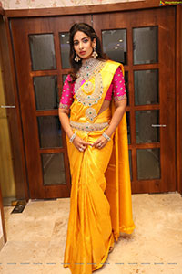 Archana Ravi Poses With Gold Jewellery