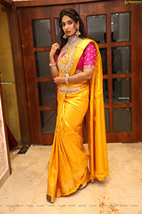 Archana Ravi Poses With Gold Jewellery