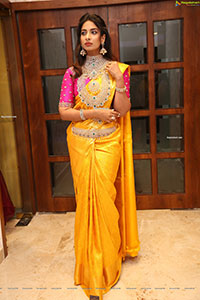 Archana Ravi Poses With Gold Jewellery