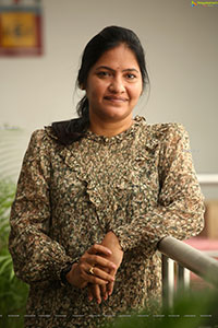 Director Lakshmi Sowjanya at Varudu Kaavalenu Interview