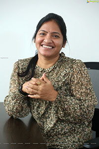 Director Lakshmi Sowjanya at Varudu Kaavalenu Interview