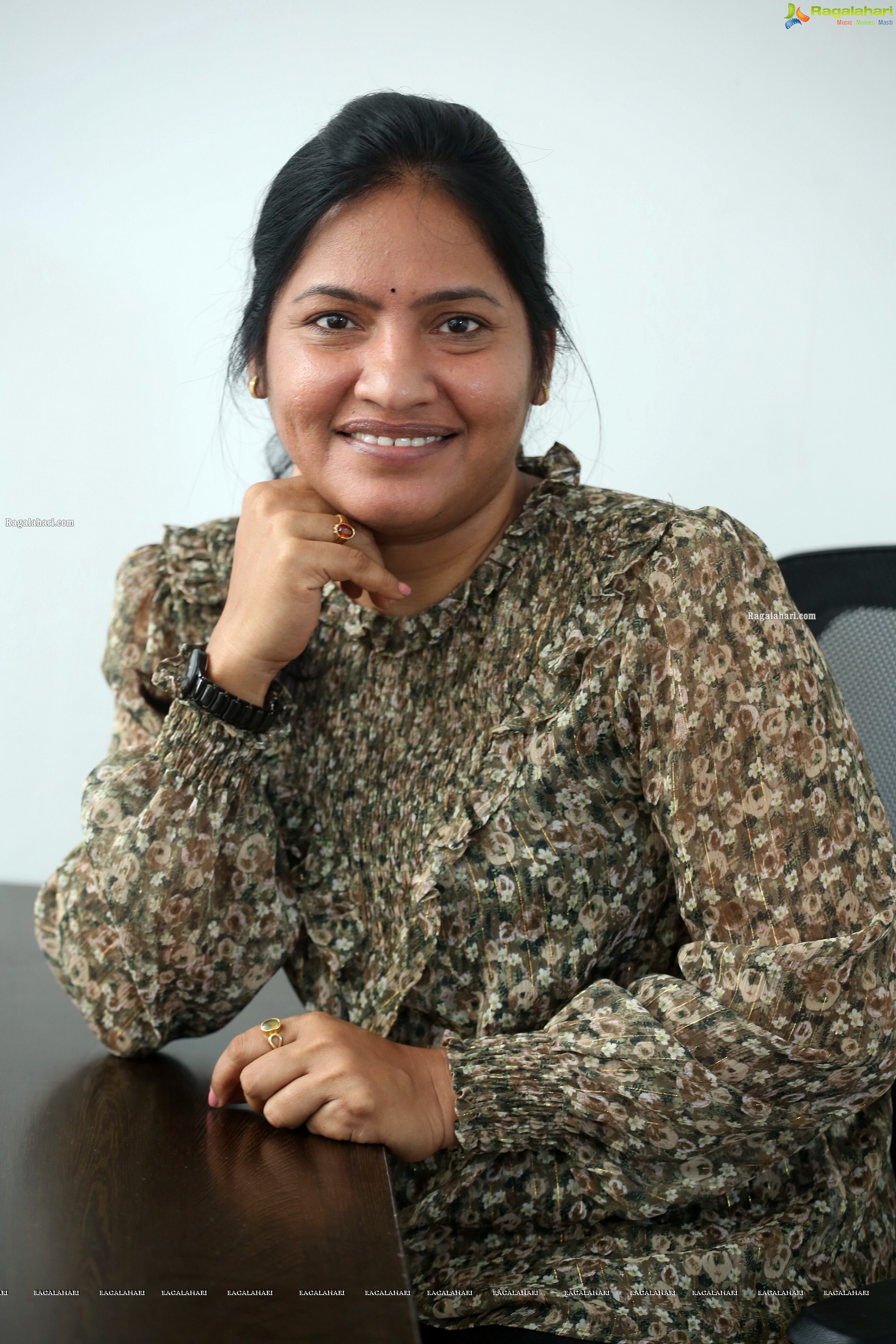 Director Lakshmi Sowjanya at Varudu Kaavalenu Movie Interview, HD Photo Gallery