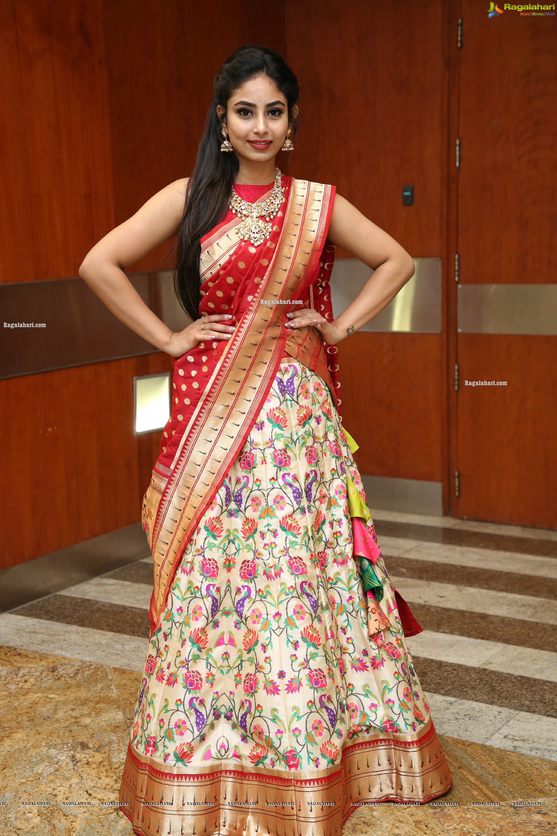 Honey Chowdary Poses With Contemporary Jewellery, HD Photo Gallery