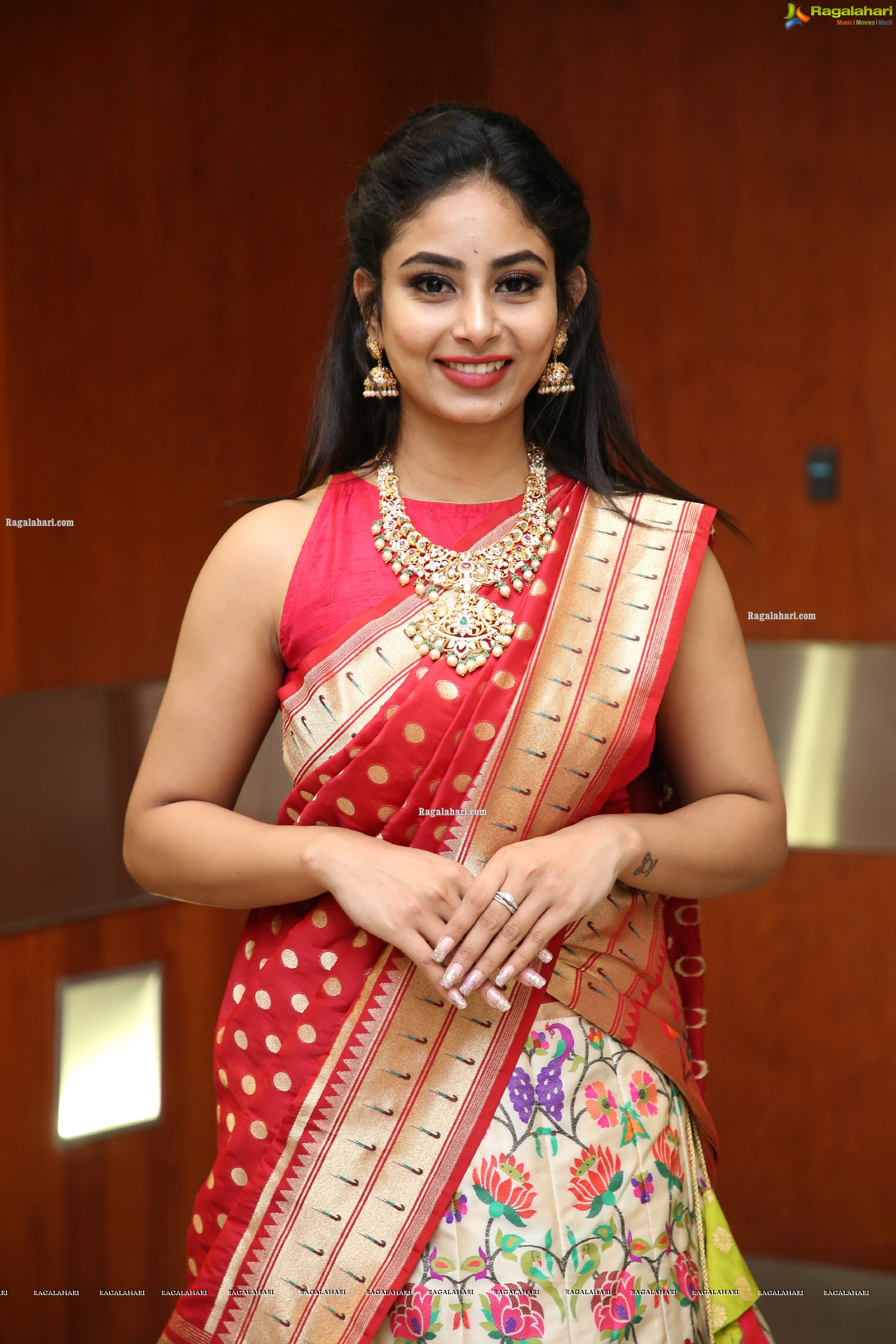 Honey Chowdary Poses With Contemporary Jewellery, HD Photo Gallery