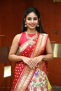 Honey Chowdary Poses With Contemporary Jewellery