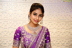 Honey Chowdary in Traditional Jewellery