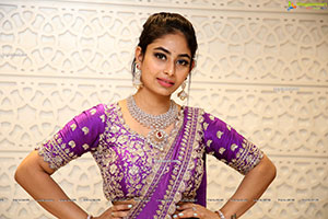 Honey Chowdary in Traditional Jewellery