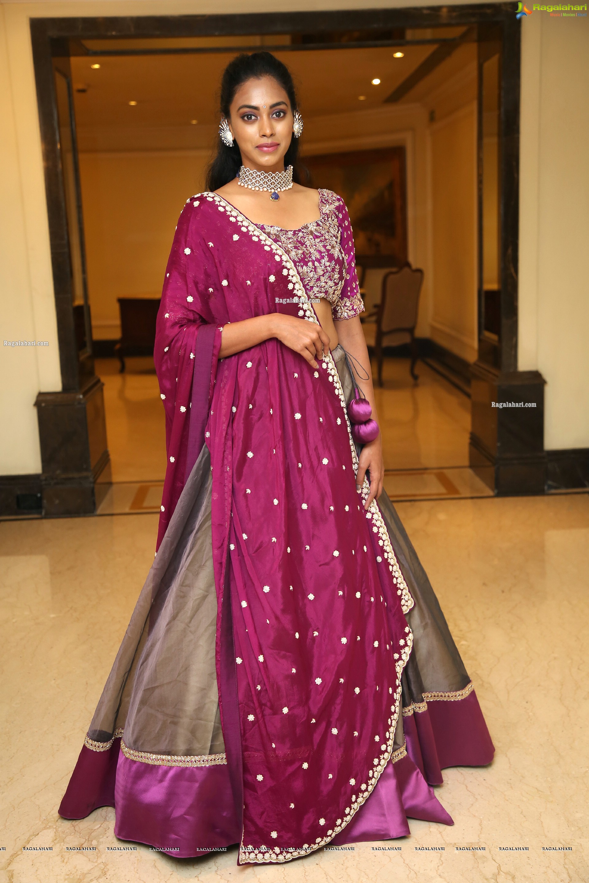 Kamakshi Bhaskarla Showcases a Collection at Zak Jewels Expo, HD Photo Gallery