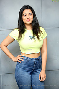 Ketika Sharma at Romantic Movie Interview