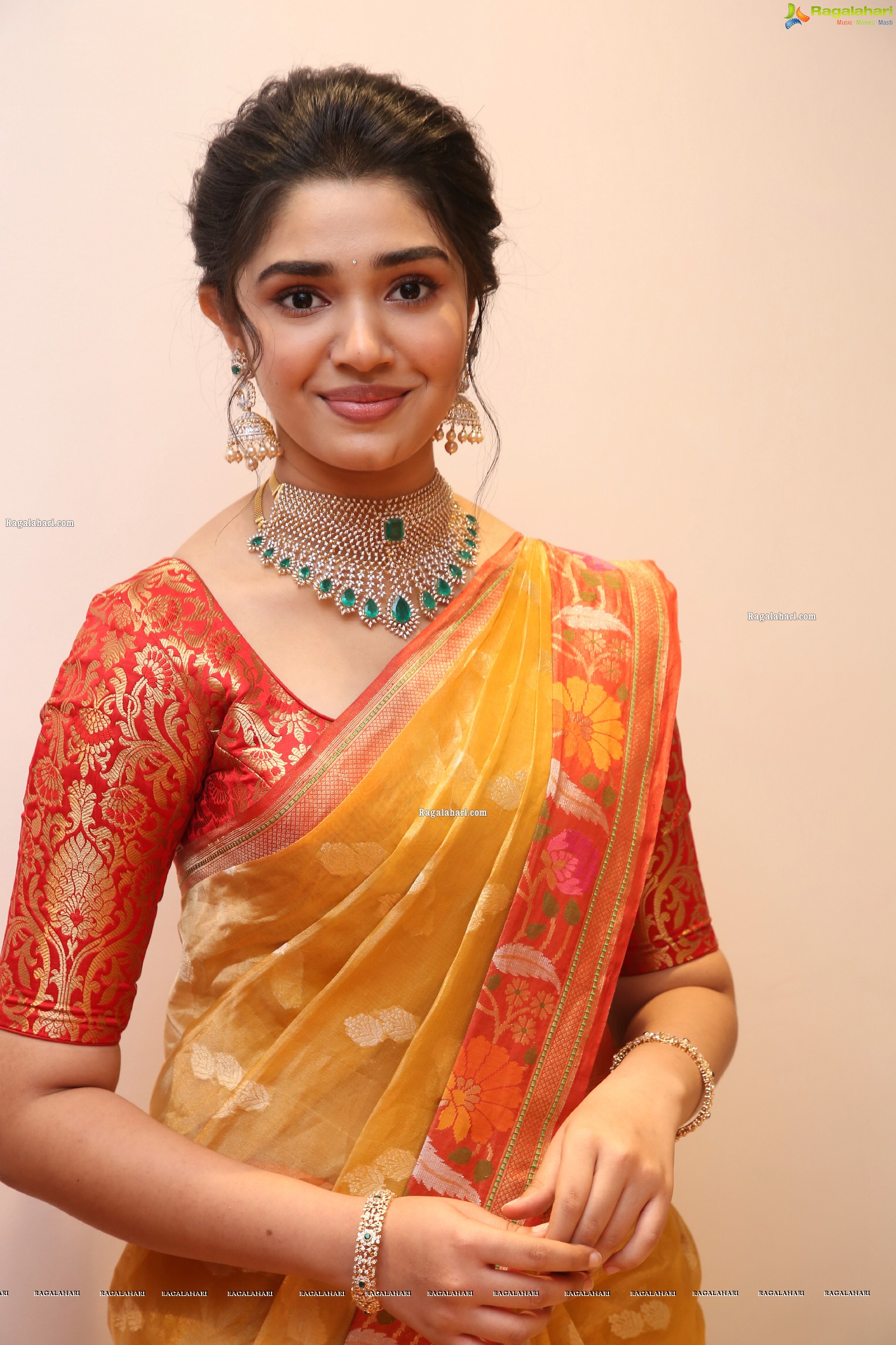 Krithi Shetty in Traditional Jewellery, HD Photo Gallery