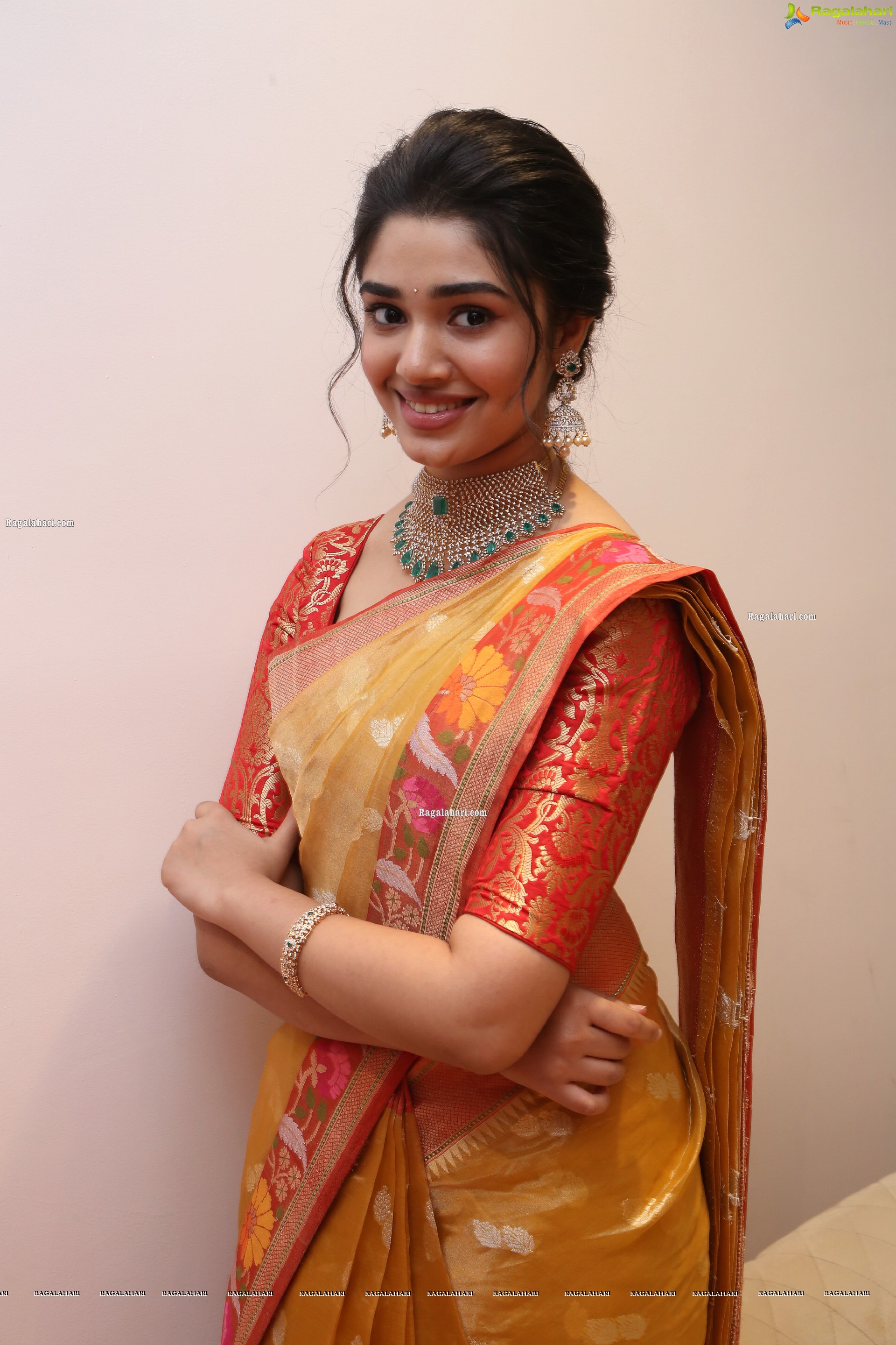 Krithi Shetty in Traditional Jewellery, HD Photo Gallery