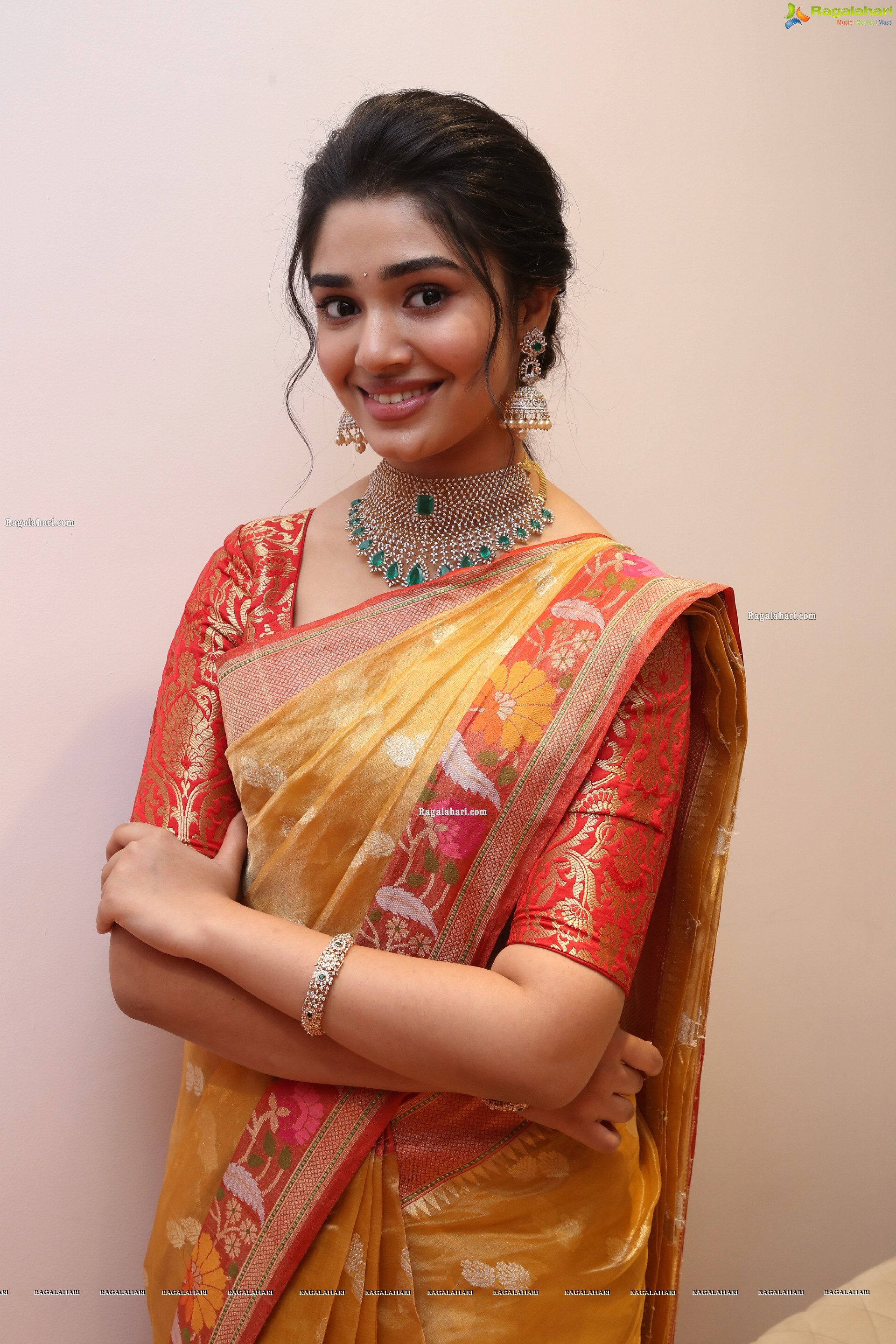 Krithi Shetty in Traditional Jewellery, HD Photo Gallery