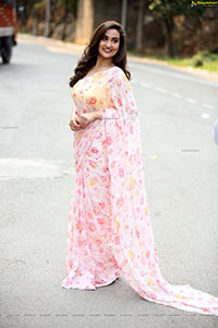 Manjusha in Light Pink Georgette Floral Saree