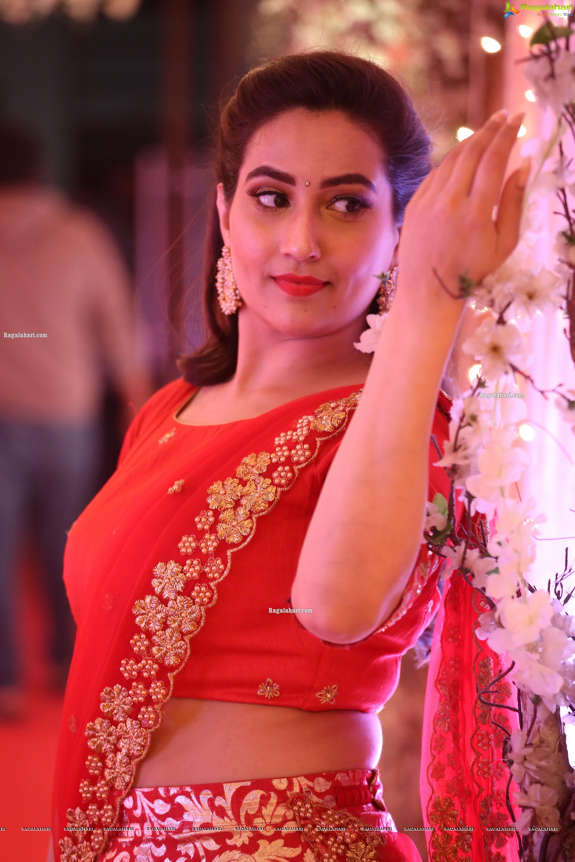 Anchor Manjusha at Varudu Kaavalenu Movie Trailer Launch, HD Photo Gallery