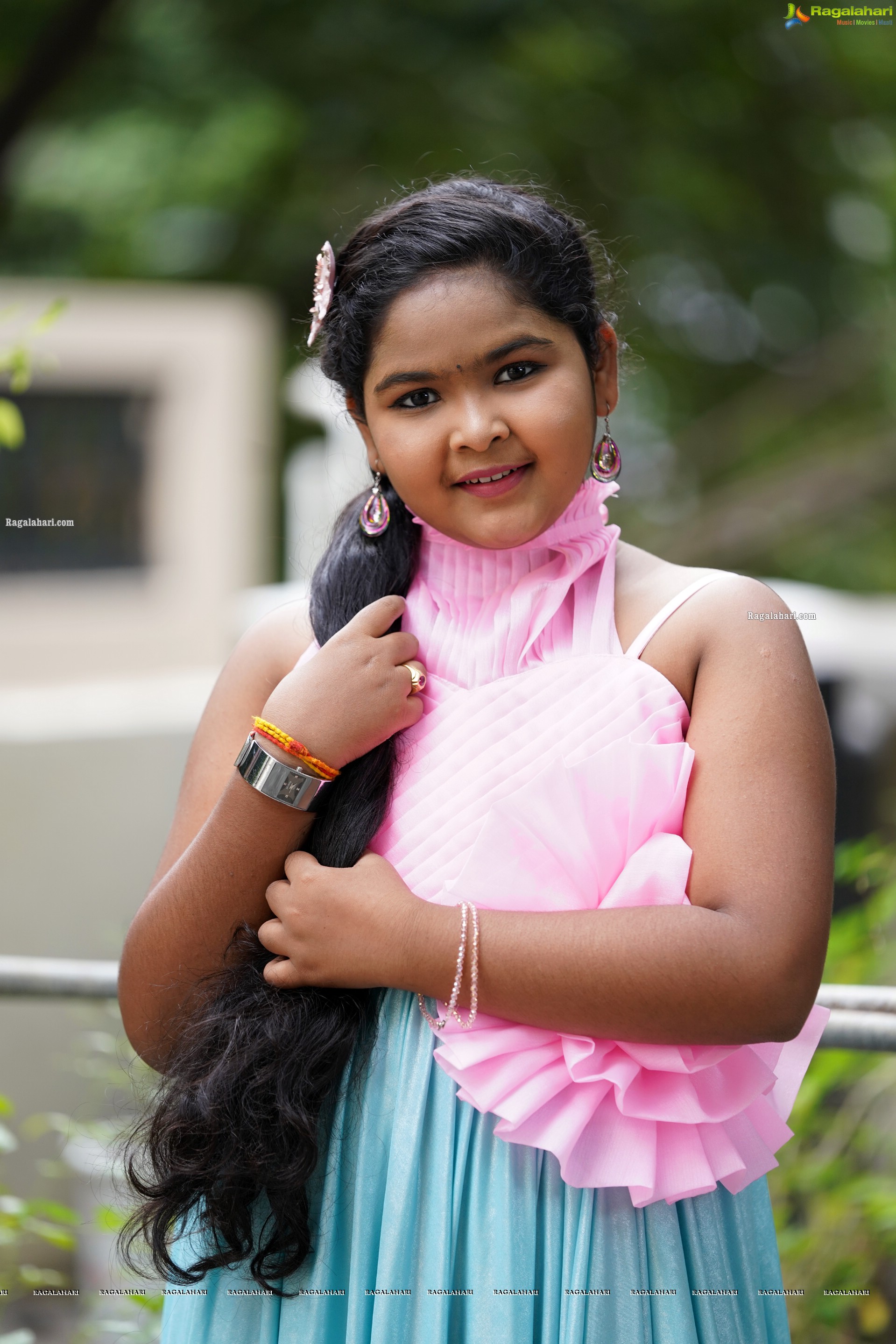 Child Artist Moksha Pilli Latest Photoshoot Stills, HD Photo Gallery