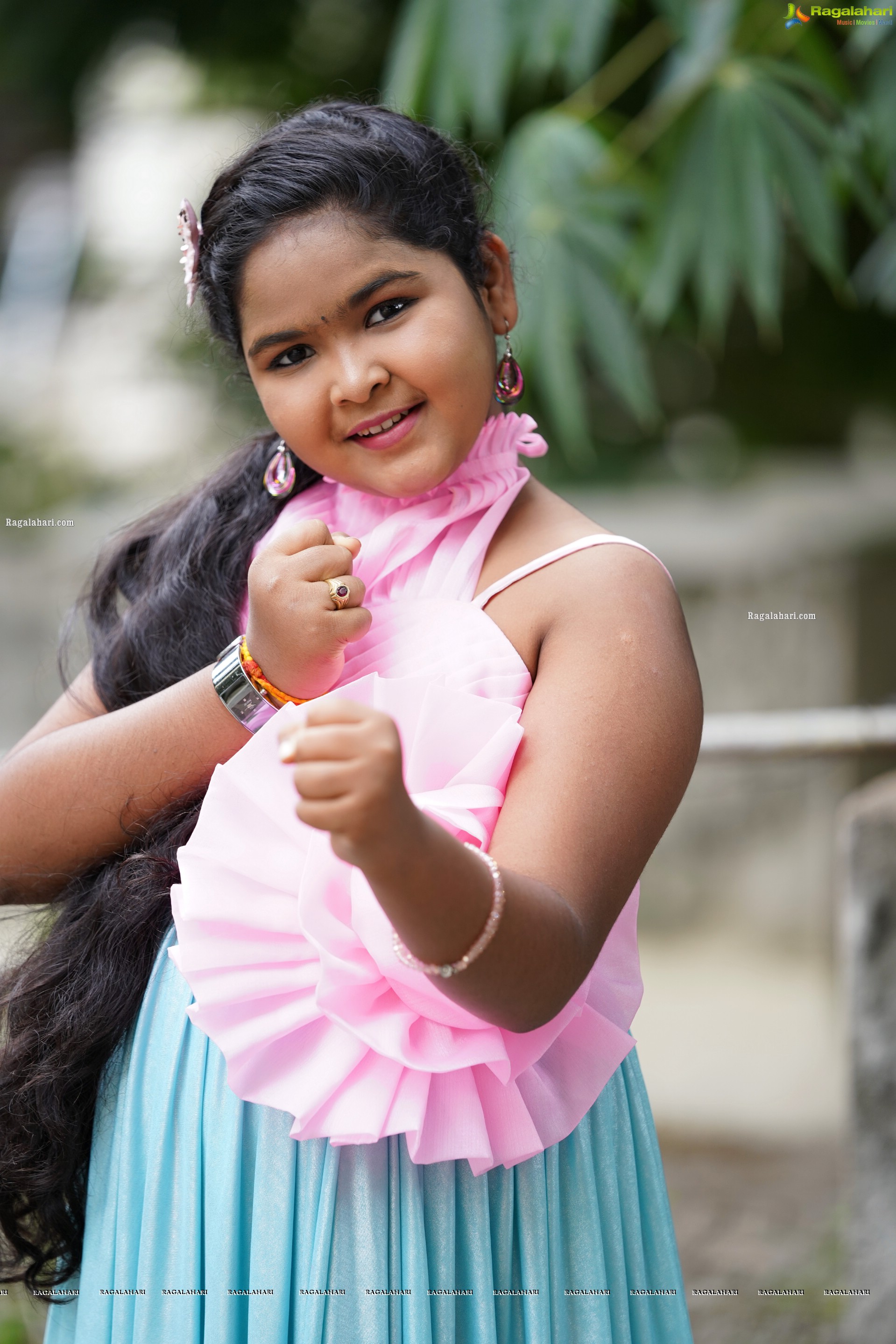 Child Artist Moksha Pilli Latest Photoshoot Stills, HD Photo Gallery