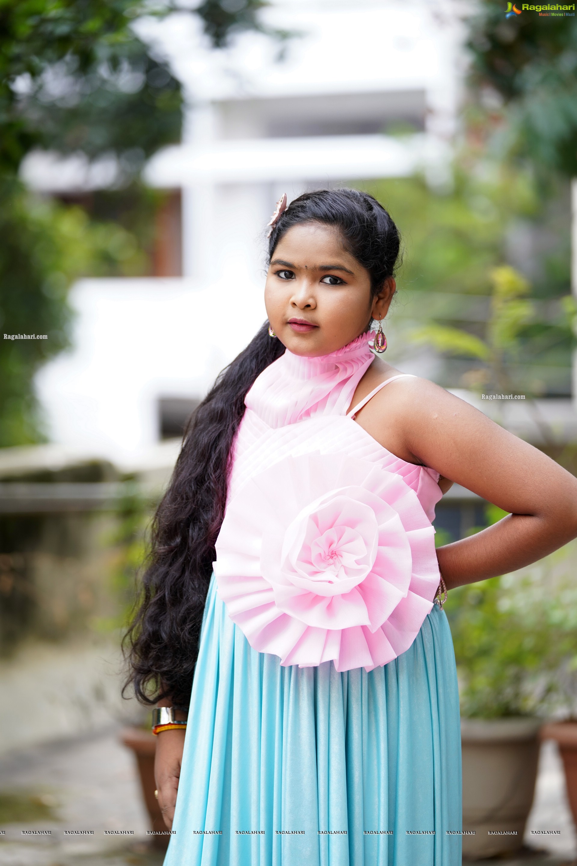 Child Artist Moksha Pilli Latest Photoshoot Stills, HD Photo Gallery