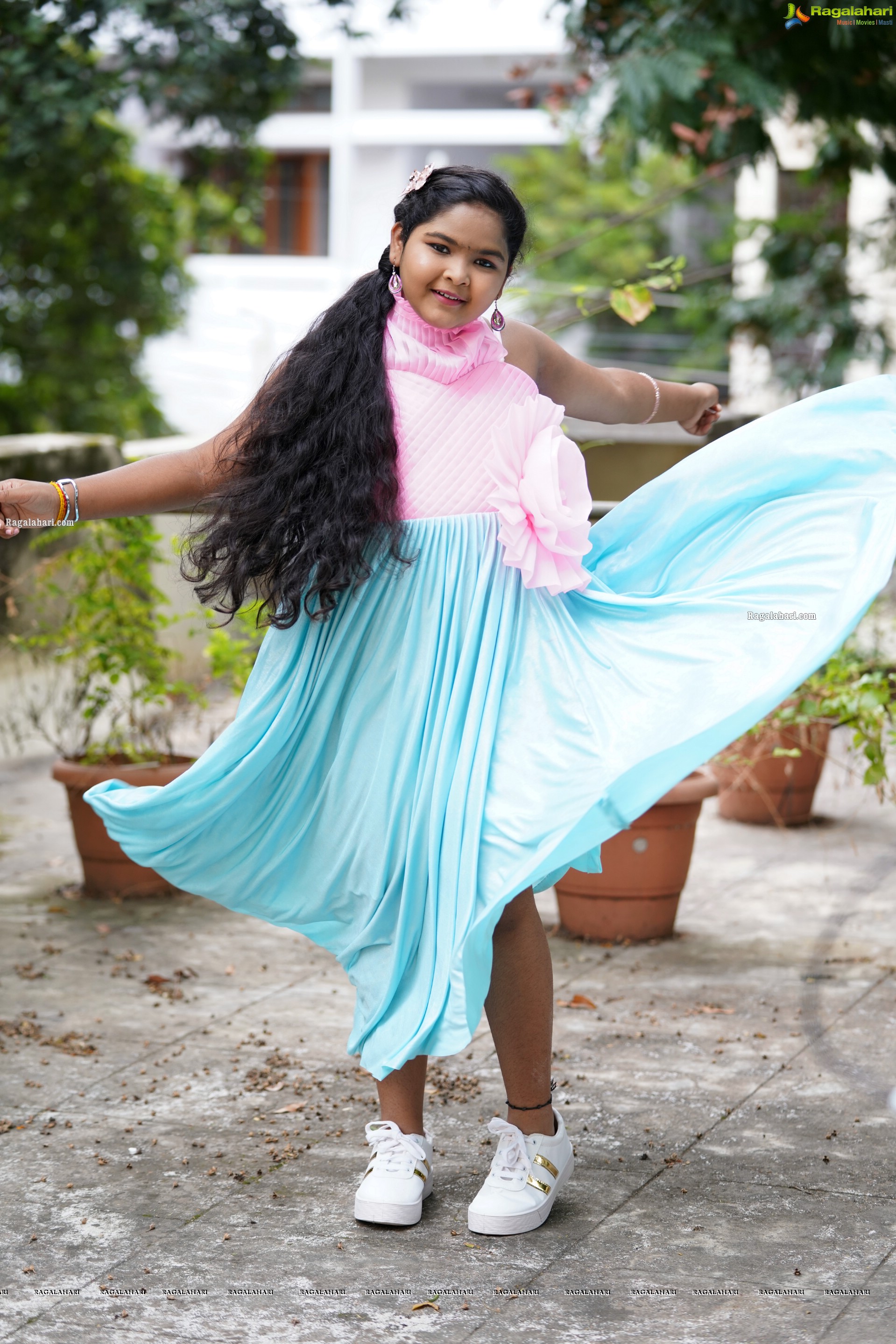 Child Artist Moksha Pilli Latest Photoshoot Stills, HD Photo Gallery