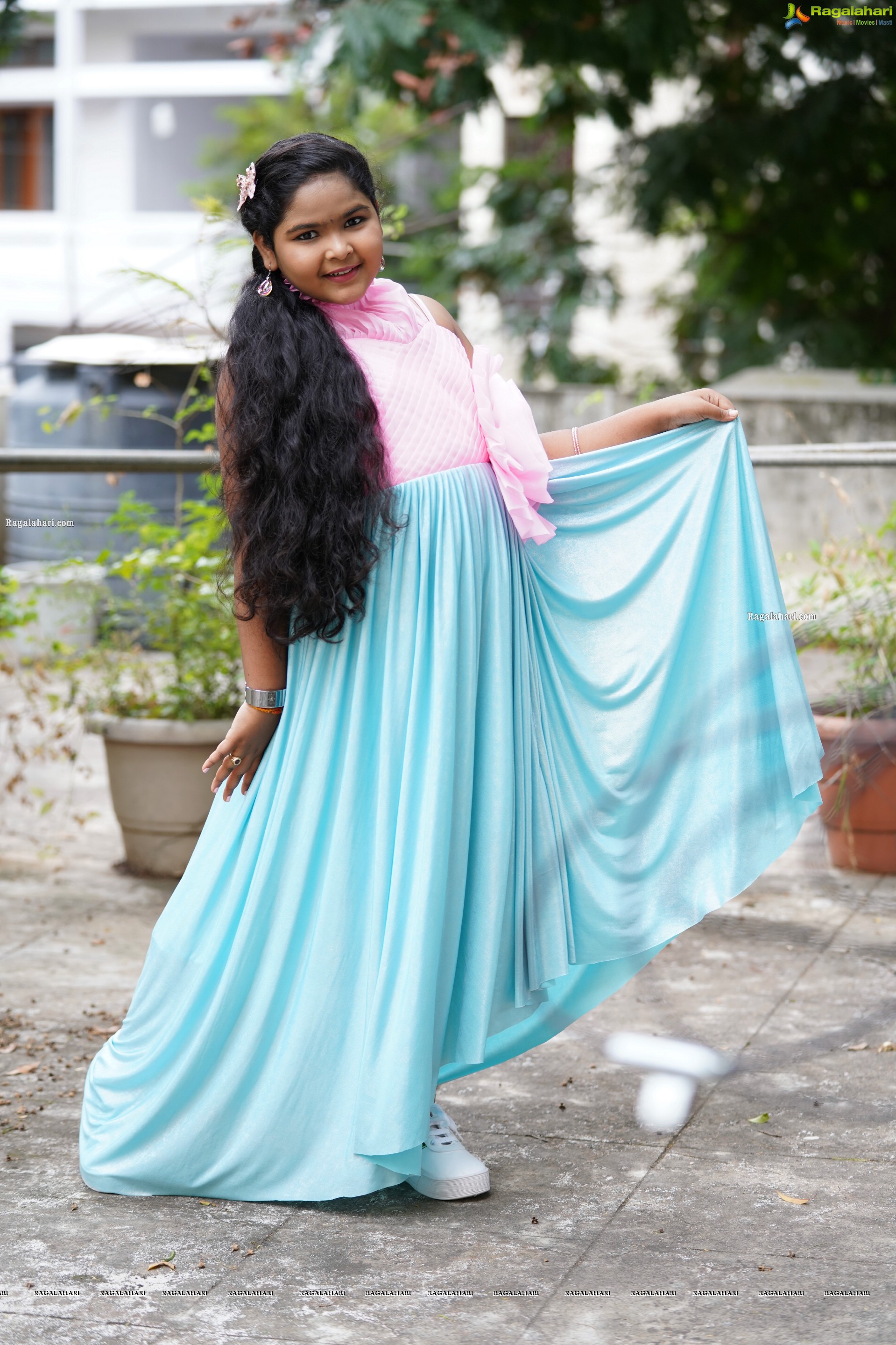 Child Artist Moksha Pilli Latest Photoshoot Stills, HD Photo Gallery