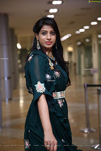 Naziya Khan at Hi Life Brides Grand Fashion Night