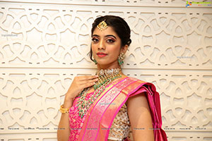 Nikita Chowdary in Traditional Jewellery