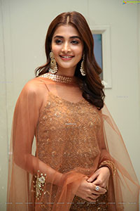 Pooja Hegde at Varudu Kaavalenu Movie Sangeeth Event