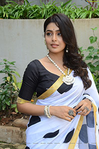 Pritha Sengupta at Auto Rajini Movie Opening