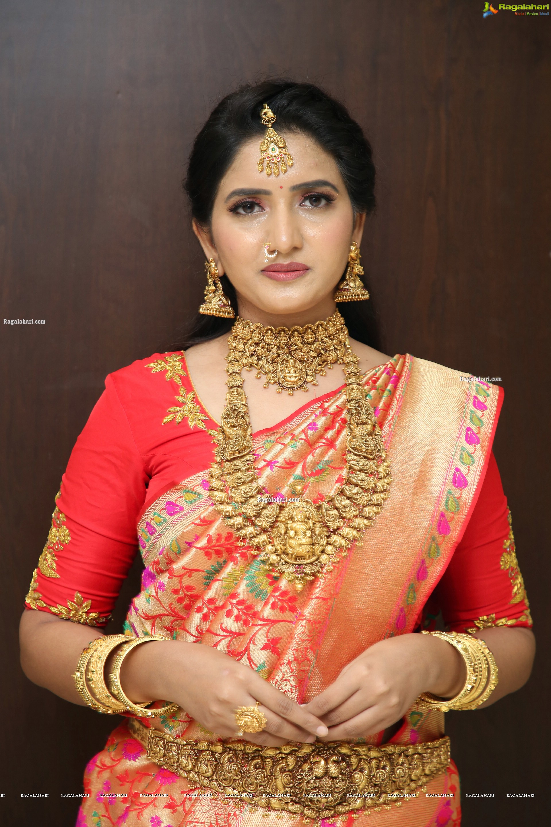 Priya Murthy in Traditional Jewellery, HD Photo Gallery