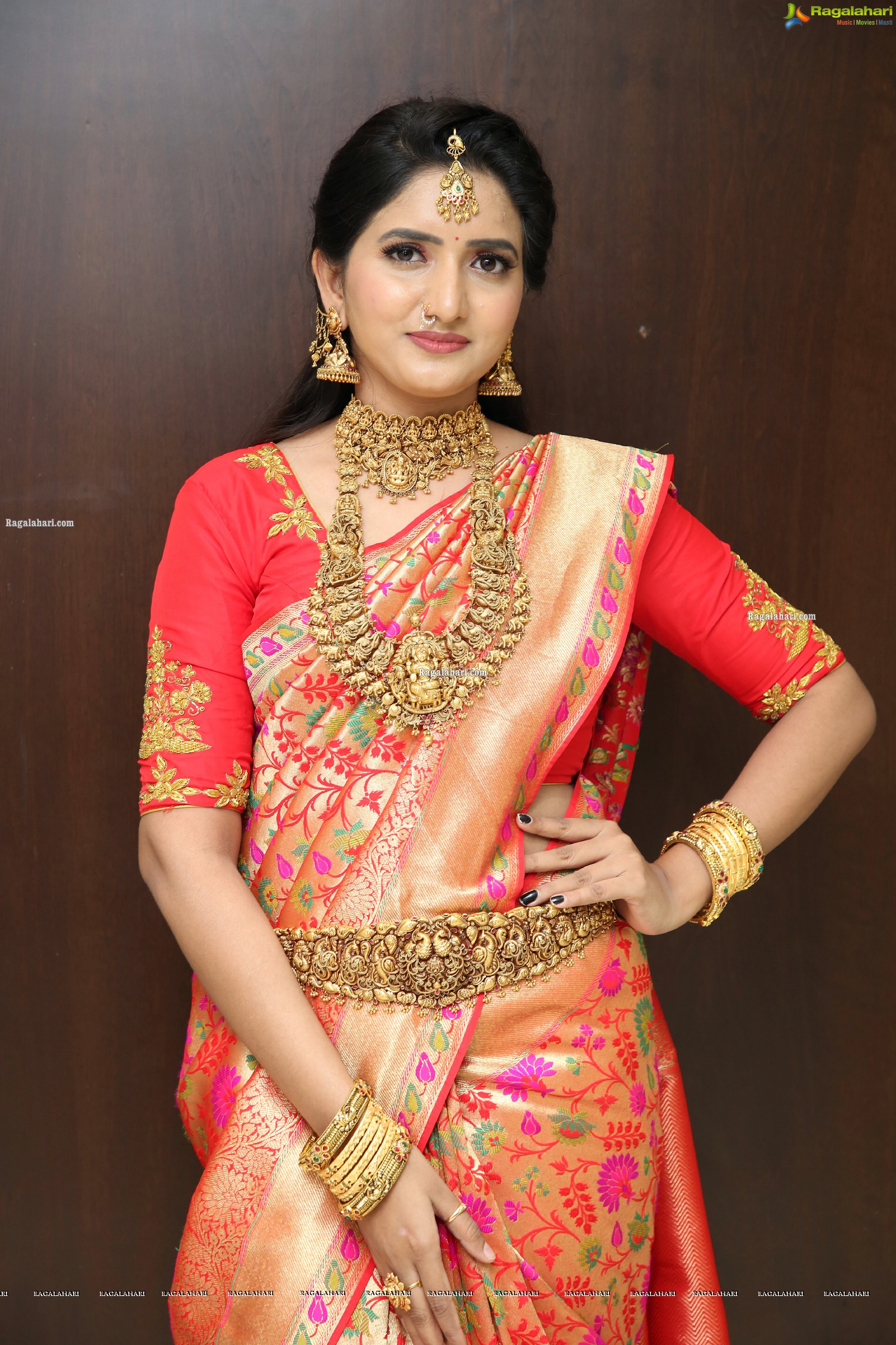 Priya Murthy in Traditional Jewellery, HD Photo Gallery