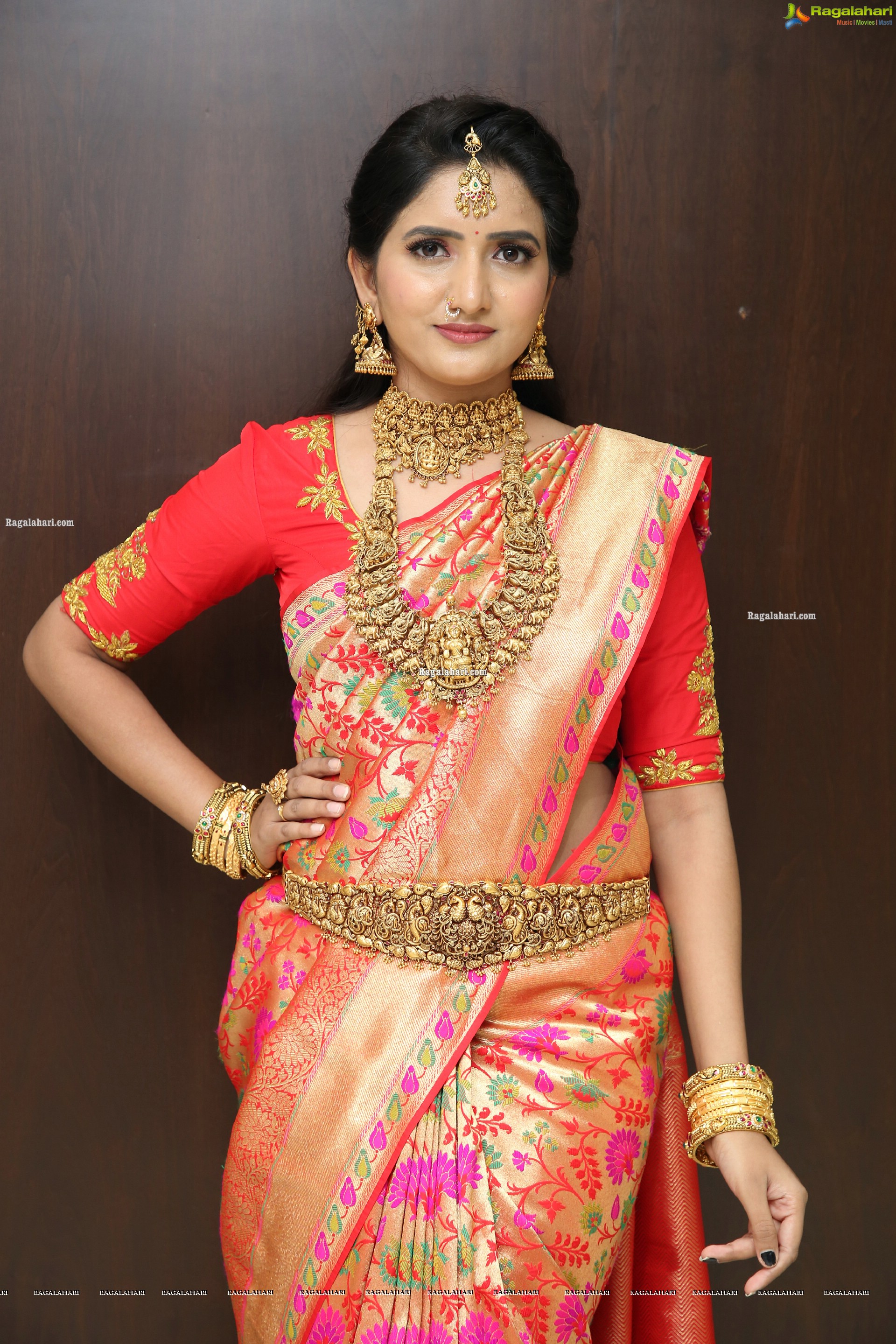 Priya Murthy in Traditional Jewellery, HD Photo Gallery