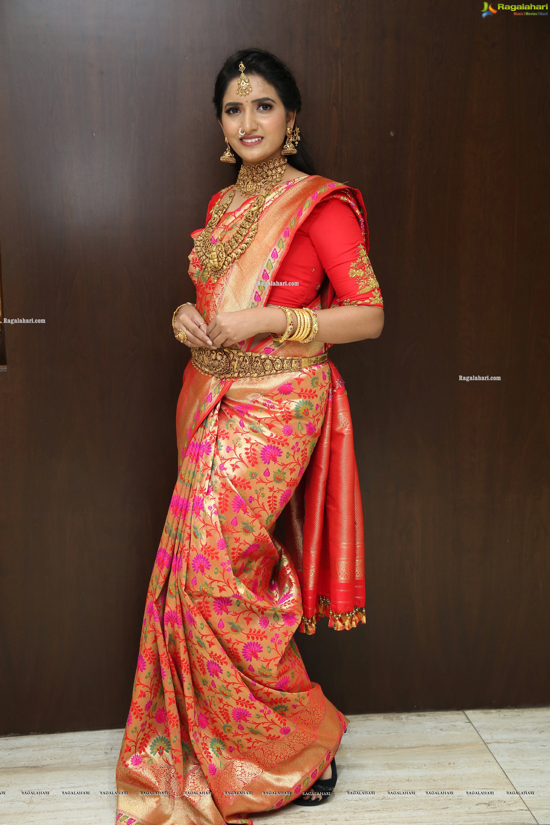 Priya Murthy in Traditional Jewellery, HD Photo Gallery