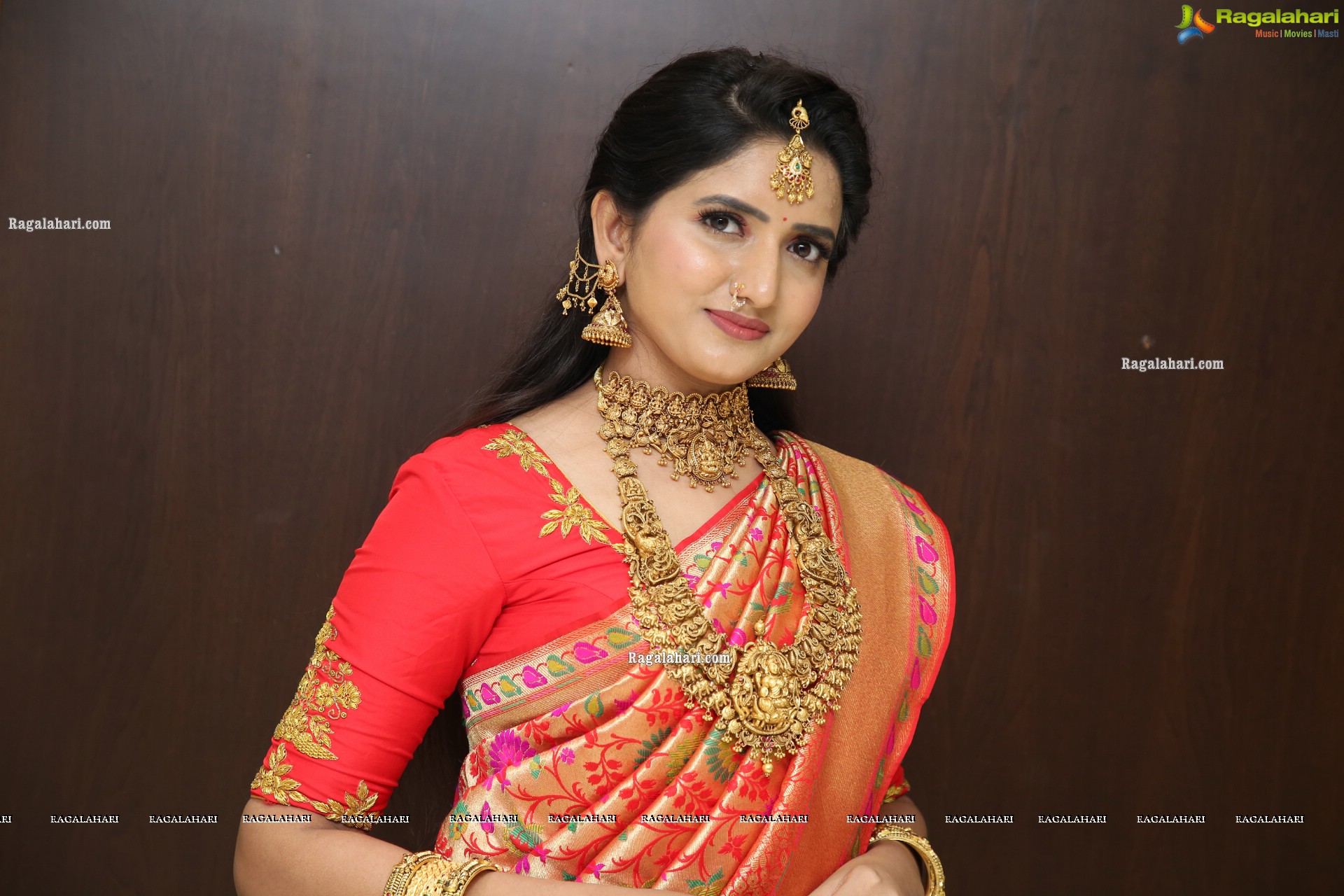 Priya Murthy in Traditional Jewellery, HD Photo Gallery