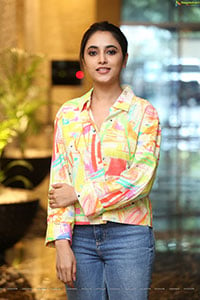 Priyanka Arul Mohan at Varun Doctor Interview