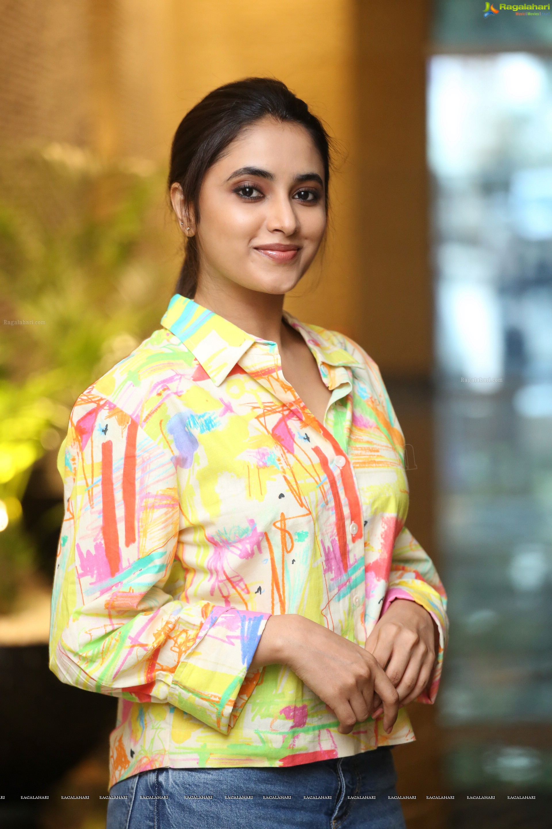 Priyanka Arul Mohan at Varun Doctor Interview, HD Photo Gallery