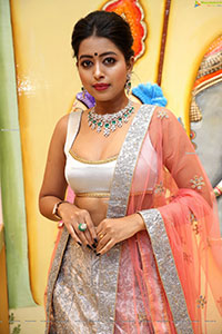 Rittika Chakraborty Poses With Gold Jewellery