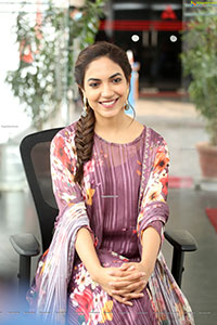 Ritu Varma at Varudu Kaavalenu Movie Interview