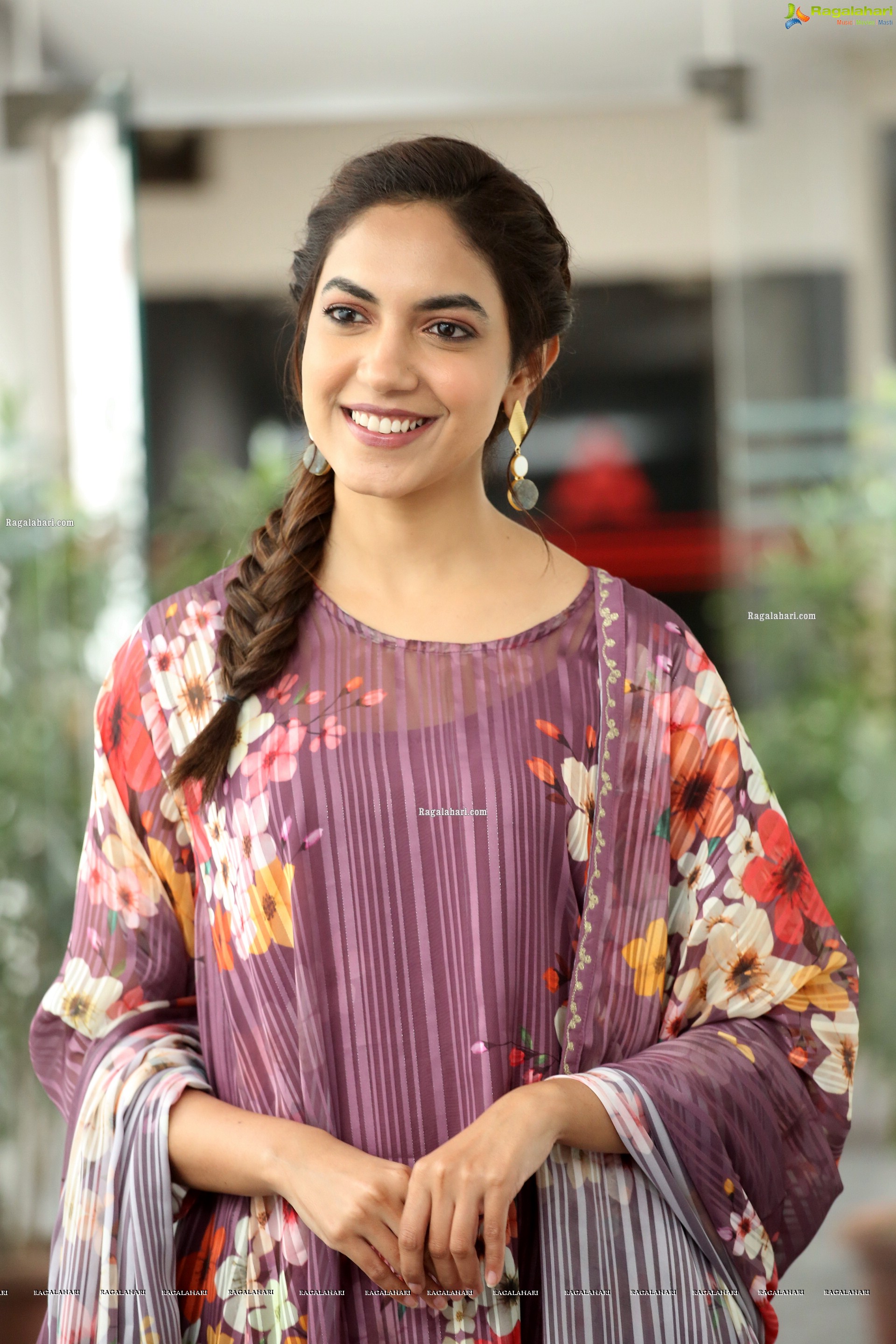 Ritu Varma at Varudu Kaavalenu Movie Interview, HD Photo Gallery