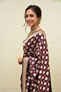 Ritu Varma at Varudu Kaavalenu Movie Pre-Release Event