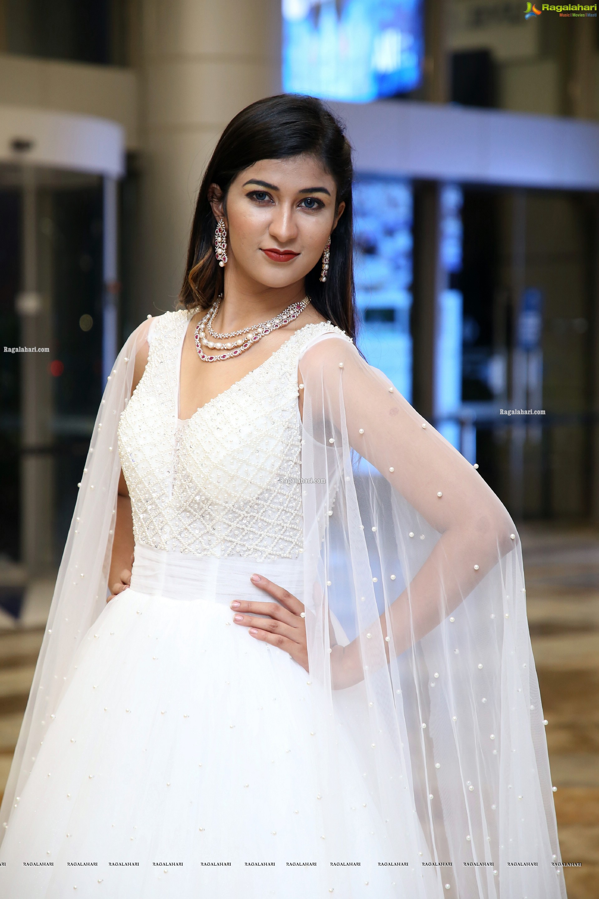 Riya Singh at Hi Life Brides Grand Fashion Night, HD Photo Gallery