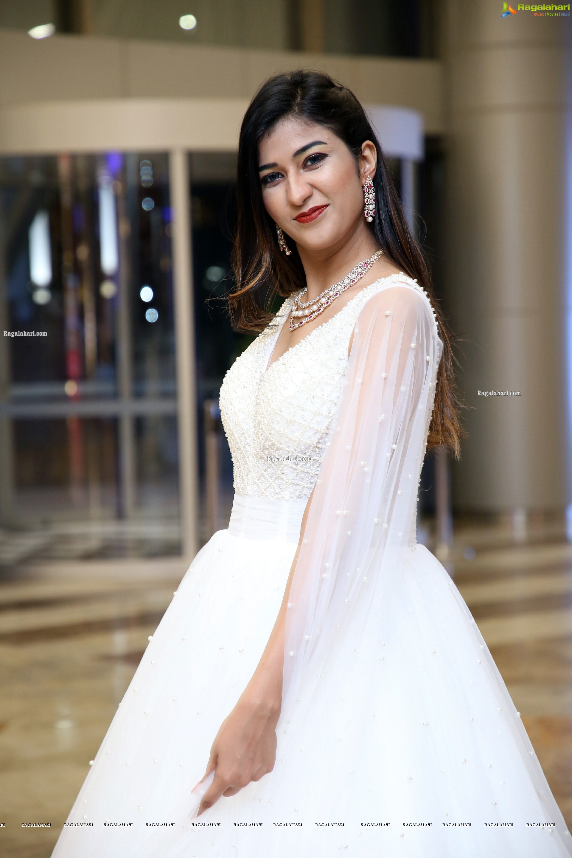 Riya Singh at Hi Life Brides Grand Fashion Night, HD Photo Gallery