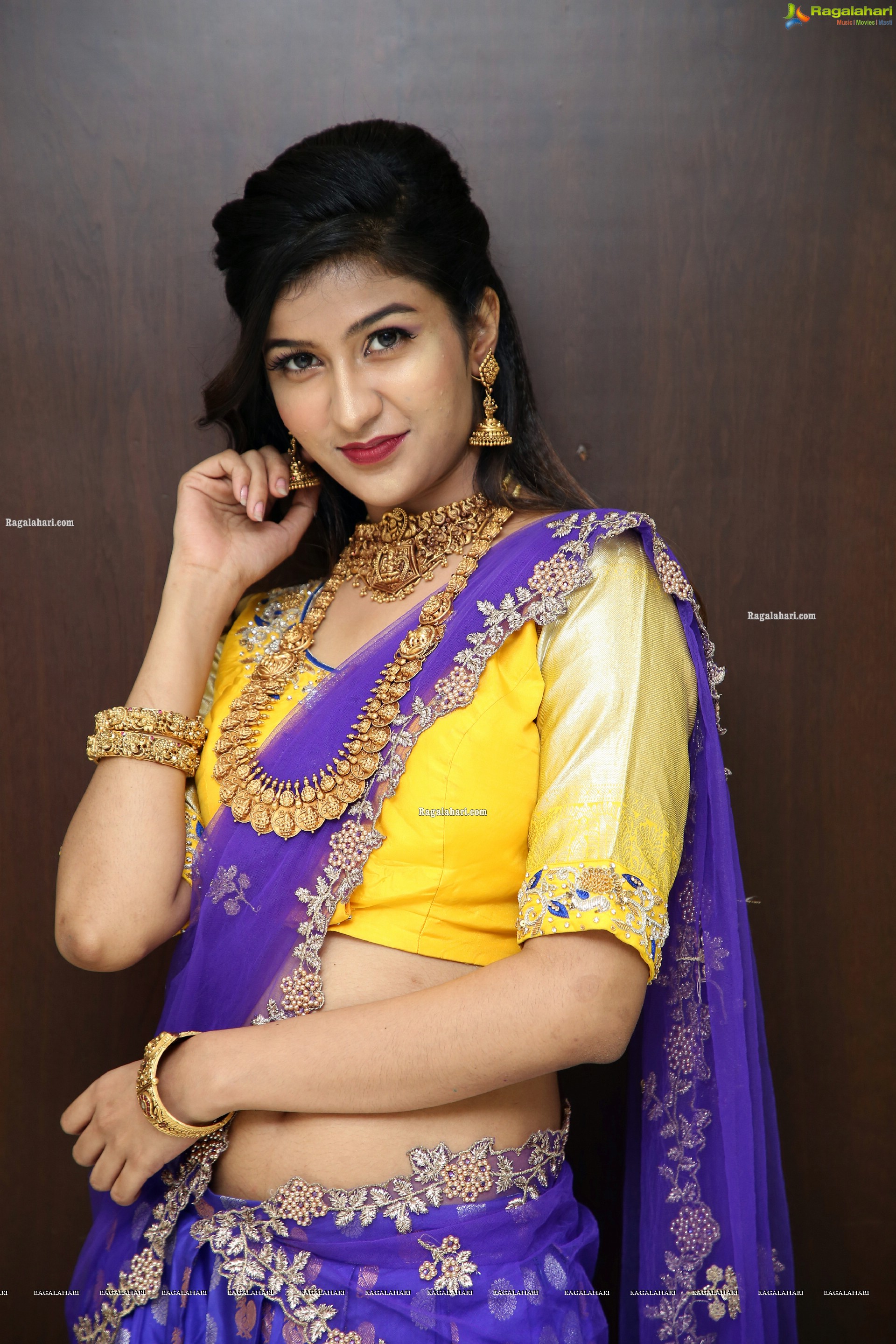 Riya Singh in Traditional Jewellery, HD Photo Gallery