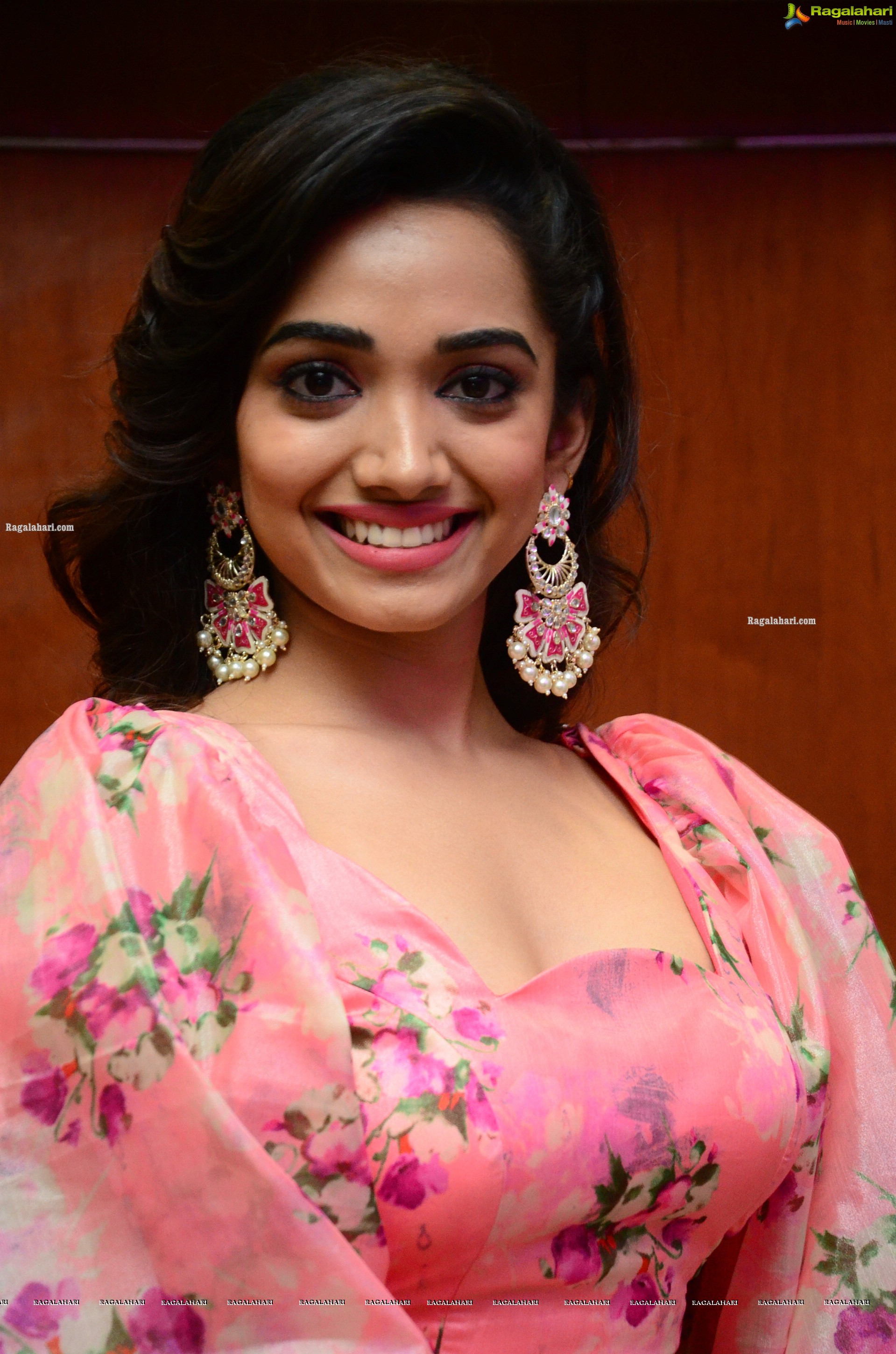 Saanve Megghana at Pushpaka Vimanam Movie Trailer Launch, HD Photo Gallery