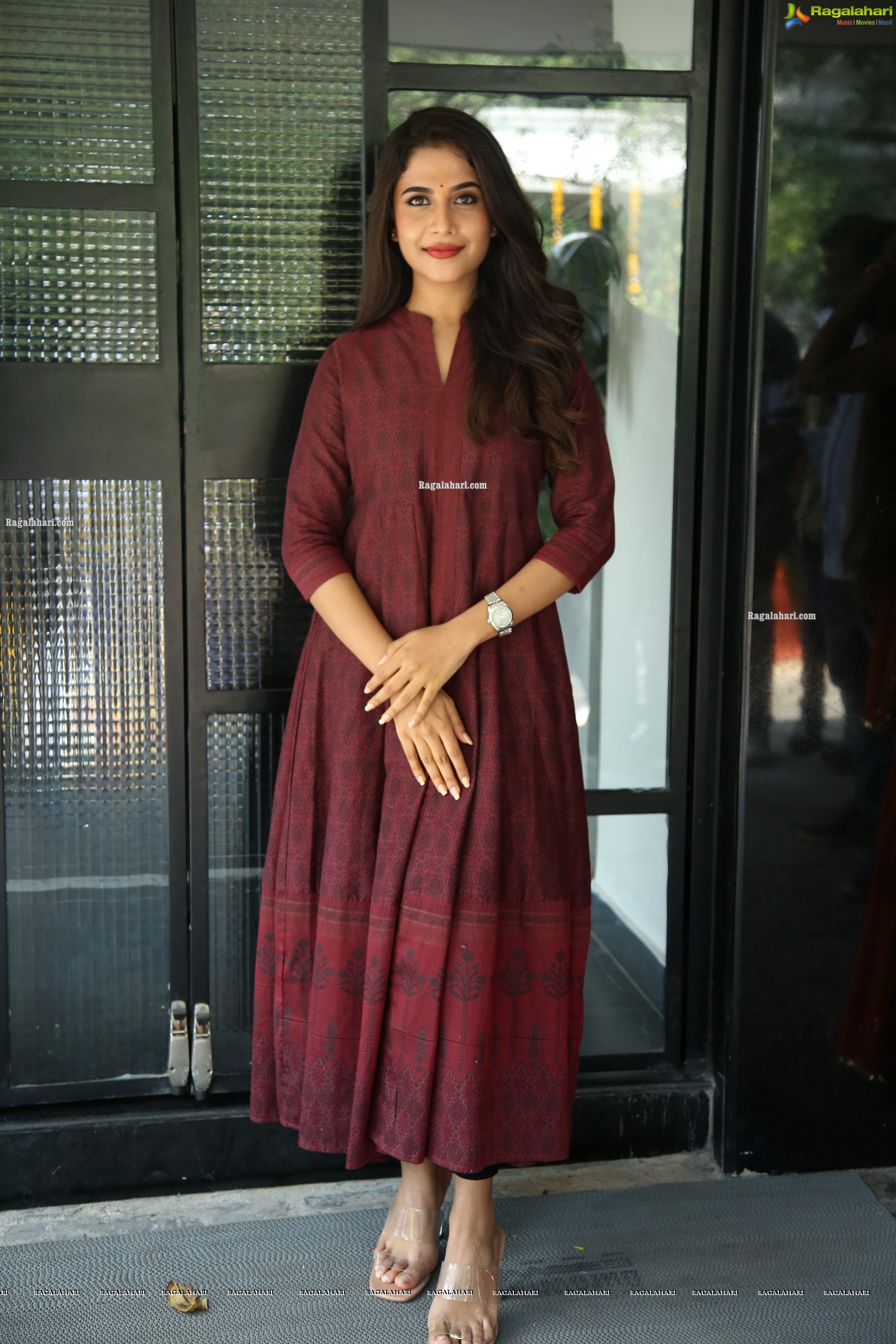 Sampada Hulivana at Mass Maharaja Movie Opening, HD Photo Gallery