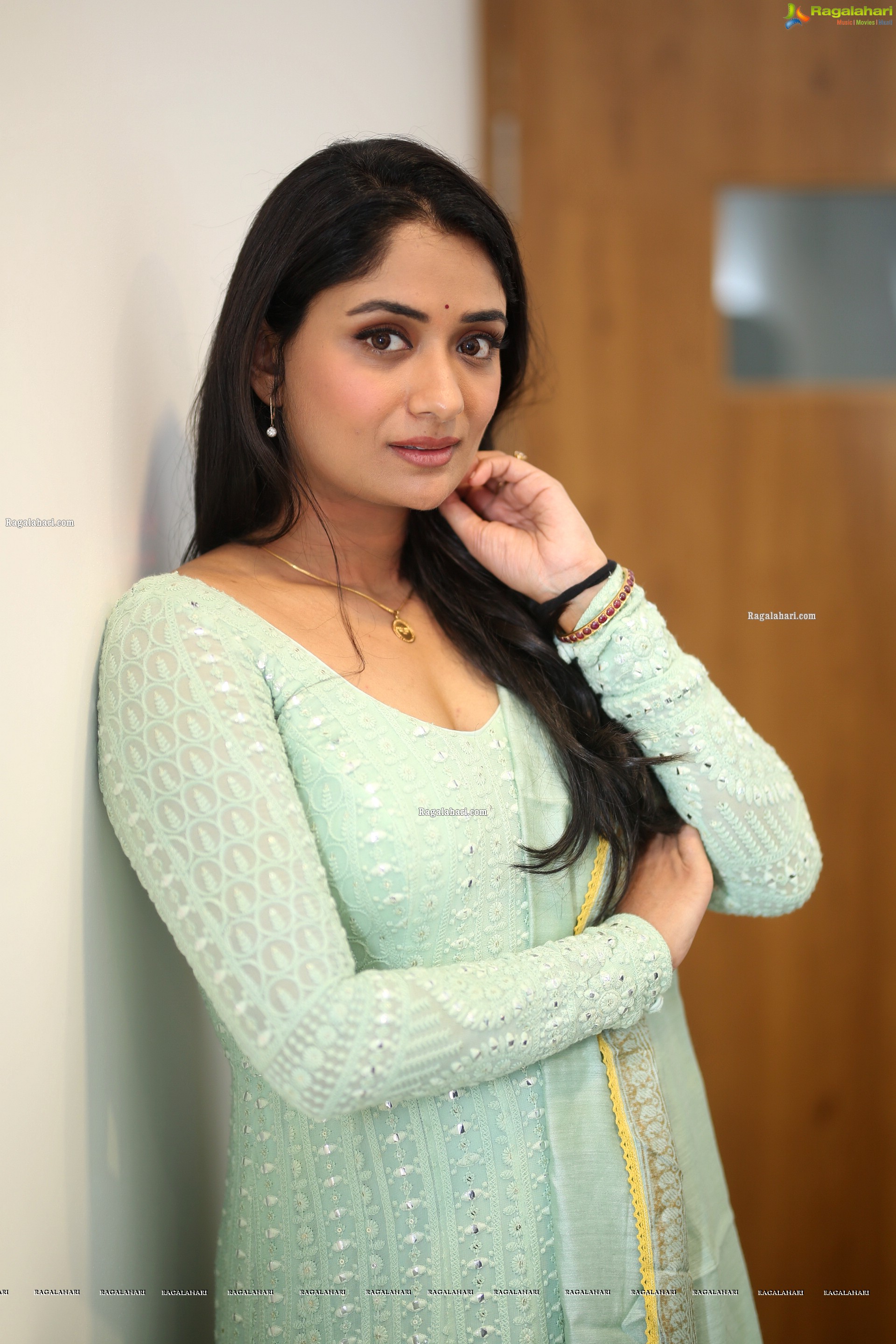 Sandhya Raju at Natyam Movie Interview, HD Photo Gallery