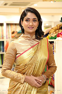 Sandhya Raju at Singhania’s New Bridal Collection Launch