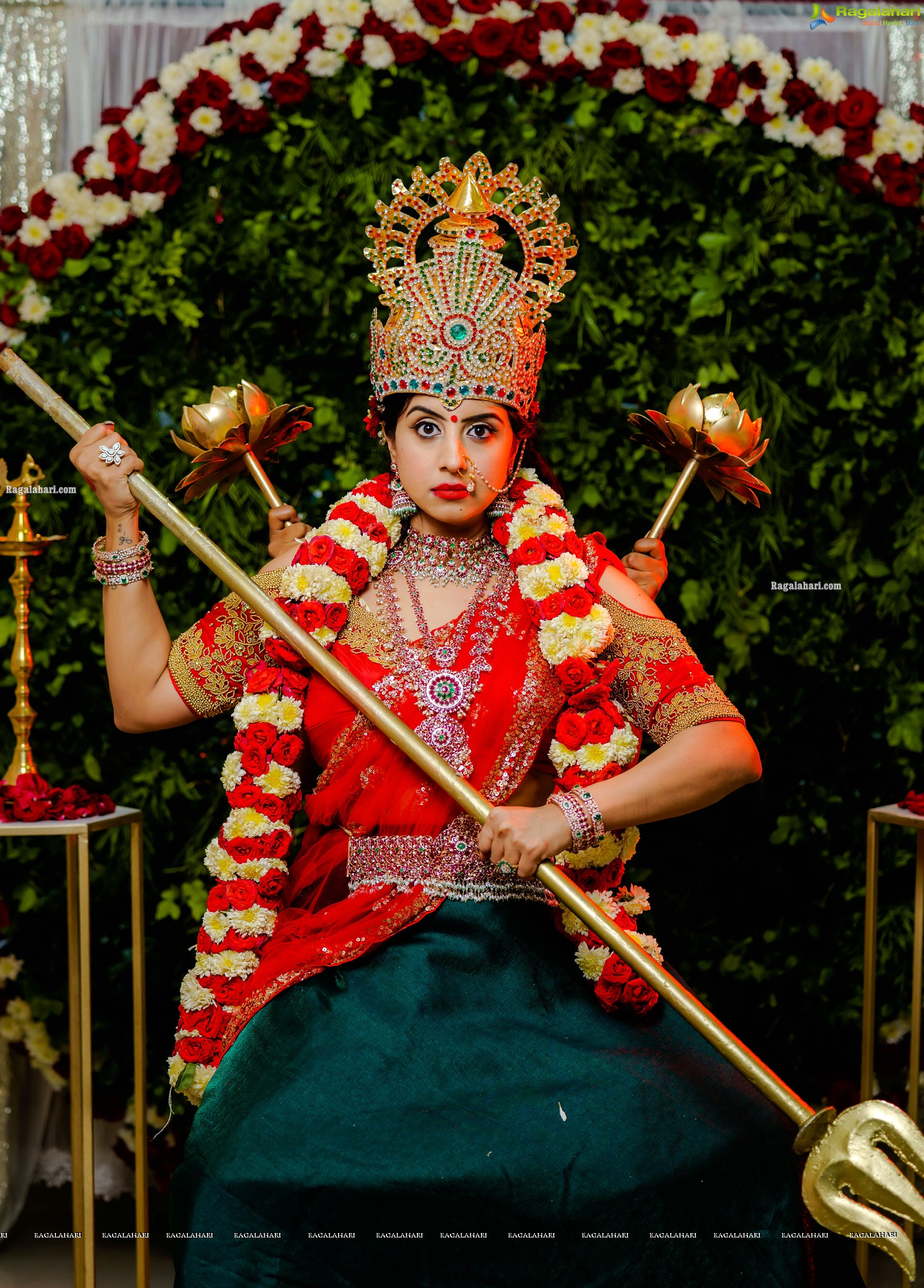 Sanjjanaa Galrani Poses as Goddess Durga, HD Photo Gallery