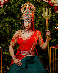 Sanjjanaa Galrani Poses as Goddess Durga